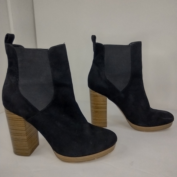 Forever 21 black booties size (8) - Picture 8 of 14